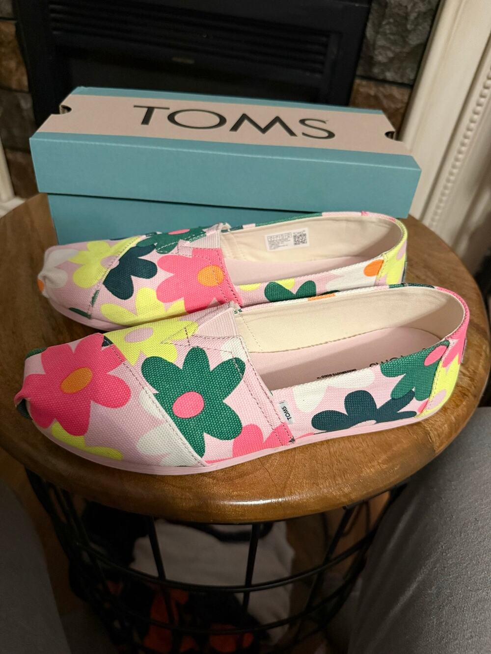 TOMS Women's Size 9 Alpargata Chalky Pink Retro Floral Canvas Slip On Flats